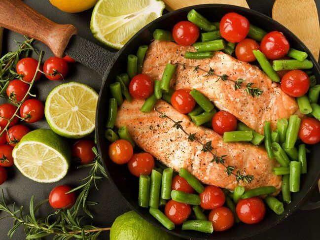 ماهی با سبزیجات برای رژیم غذایی بدون گلوتن